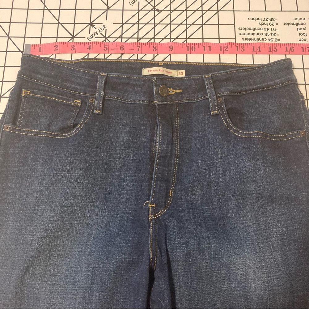 Levi’s 721 High Rise Skinny Jeans